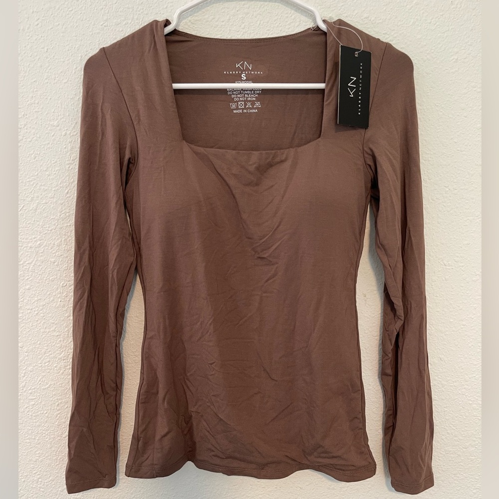 NWT!! KLASSY NETWORK BRAMI LONG SLEEVE!! SIZE SMALL